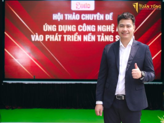 Tuấn Tổng tham dự hội thảo Ứng dụng Công Nghệ AI